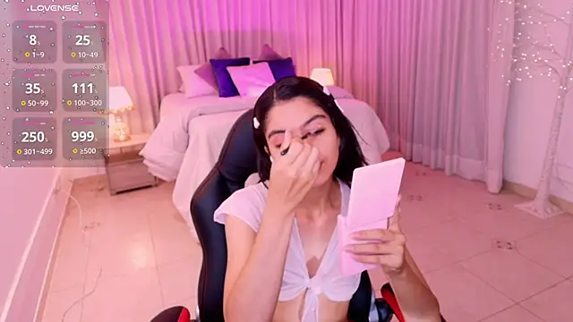 miiaa evans online show from February 2025 03:34:02 AM