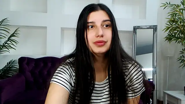 Snapshot of Linda_EX chatting on April 2026 06:42:02 AM Linda EX online show from April 2026 06:42:02 AM