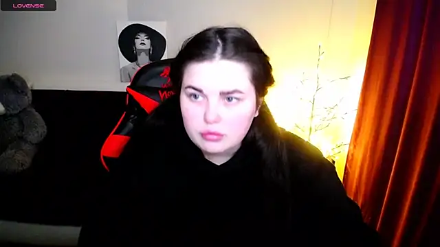 Emily Mo online show from January 2025 09:23:01 AM