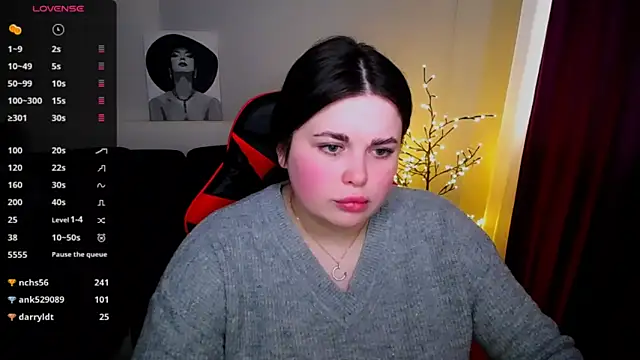 Emily Mo online show from February 2025 09:37:01 AM