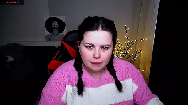 Emily Mo online show from February 2025 06:39:01 AM