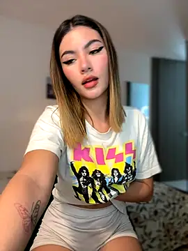 Your Honeey online show from September 2025 02:02:01 AM