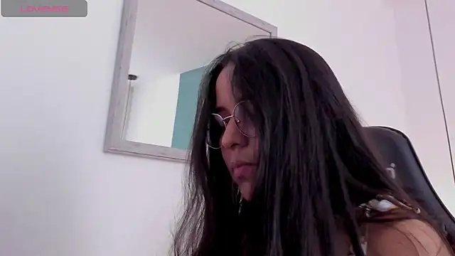 lucy blue28 online show from April 2026 12:55:01 PM