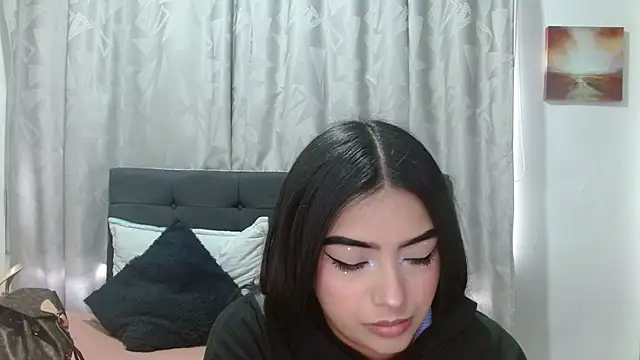 eva six online show from October 2025 06:52:02 PM