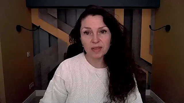 EllaLong online show from February 2026 12:28:01 PM