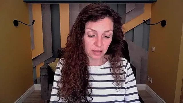 EllaLong online show from April 2026 11:36:01 AM