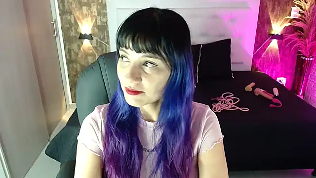 kitty  horny online show from December 2024 12:08:02 PM