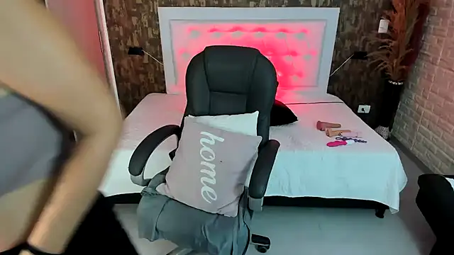 kitty  horny online show from January 2025 11:21:02 AM