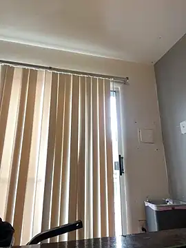 Snapshot of fulsome_change223 chatting on January 2025 03:50:01 PM fulsome change223 online show from January 2025 03:50:01 PM