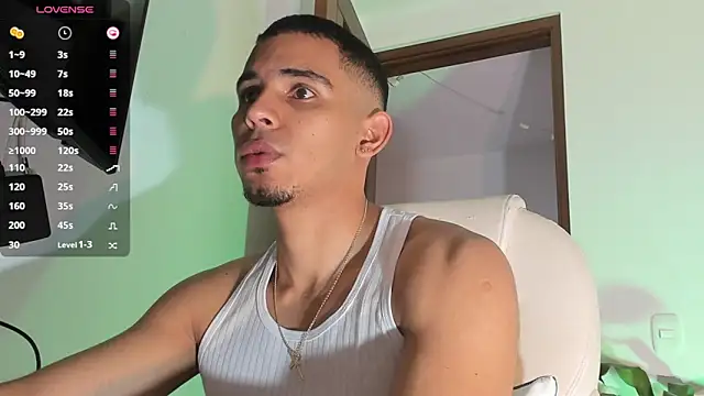 joss 111 online show from December 2024 11:47:01 AM