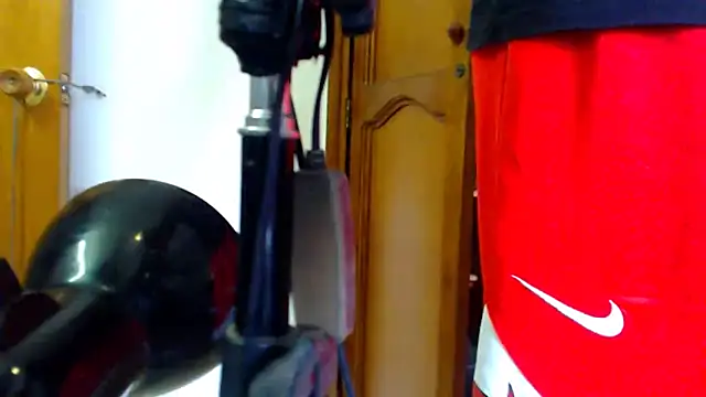 Snapshot of SelfSuck9inchs chatting on February 2025 09:05:02 PM SelfSuck9inchs online show from February 2025 09:05:02 PM