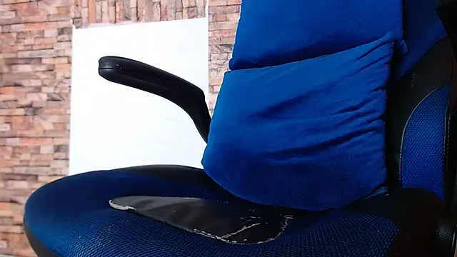 Jhons velez online show from October 2025 06:49:02 PM