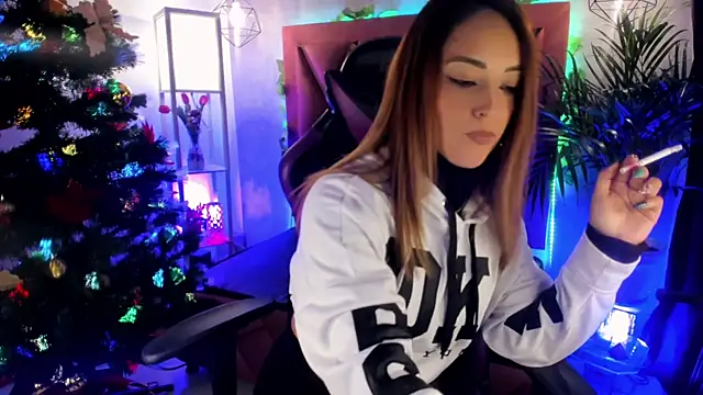 Snapshot of Megan_inked chatting on December 2024 02:43:02 AM Megan inked online show from December 2024 02:43:02 AM