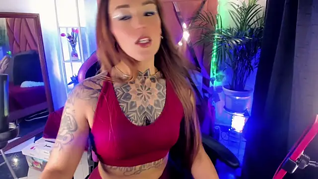 Snapshot of Megan_inked chatting on February 2025 03:04:02 AM Megan inked online show from February 2025 03:04:02 AM