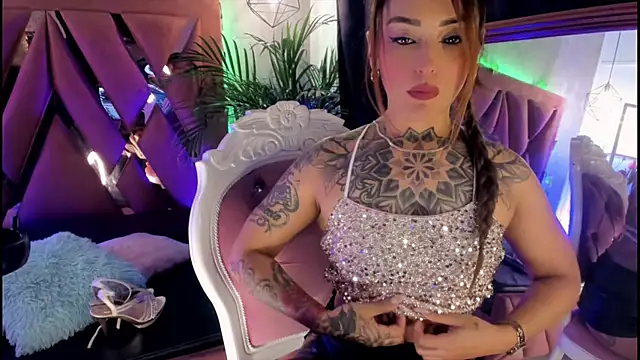 Snapshot of Megan_inked chatting on March 2025 06:46:02 AM Megan inked online show from March 2025 06:46:02 AM