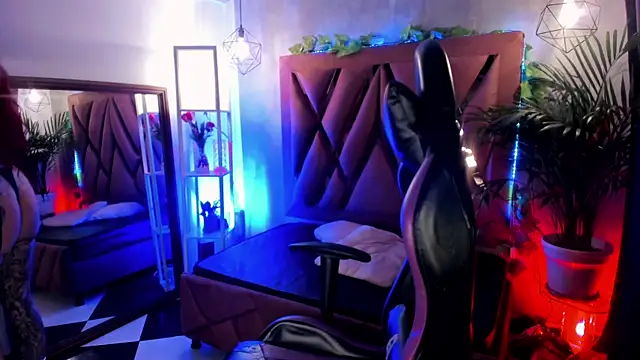 Snapshot of Megan_inked chatting on March 2025 03:20:01 AM Megan inked online show from March 2025 03:20:01 AM