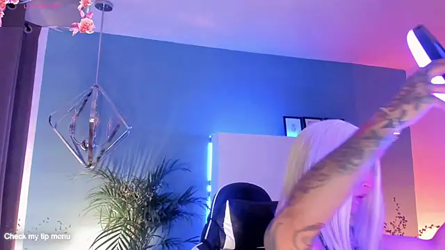 Snapshot of Megan_inked chatting on October 2025 03:15:02 AM Megan inked online show from October 2025 03:15:02 AM