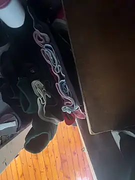 LilaSuni online show from December 2025 04:01:01 PM