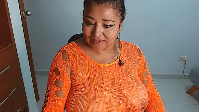 Snapshot of mariemiller19 chatting on March 2025 03:35:02 PM mariemiller19 online show from March 2025 03:35:02 PM