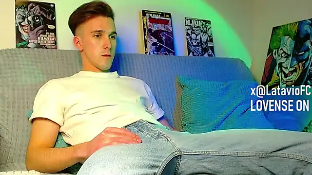 Snapshot of Midnighter_ chatting on March 2026 09:58:02 PM Midnighter online show from March 2026 09:58:02 PM