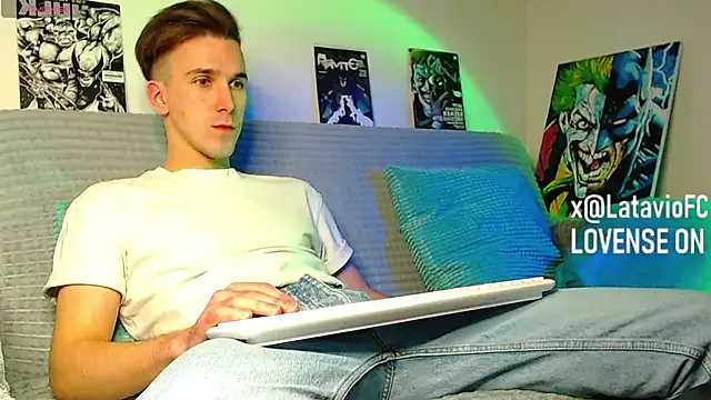 Snapshot of Midnighter_ chatting on March 2026 08:31:01 PM Midnighter online show from March 2026 08:31:01 PM