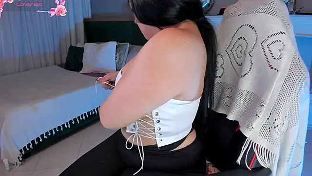 Snapshot of scarlet_miller1 chatting on March 2025 11:51:01 AM scarlet miller1 online show from March 2025 11:51:01 AM