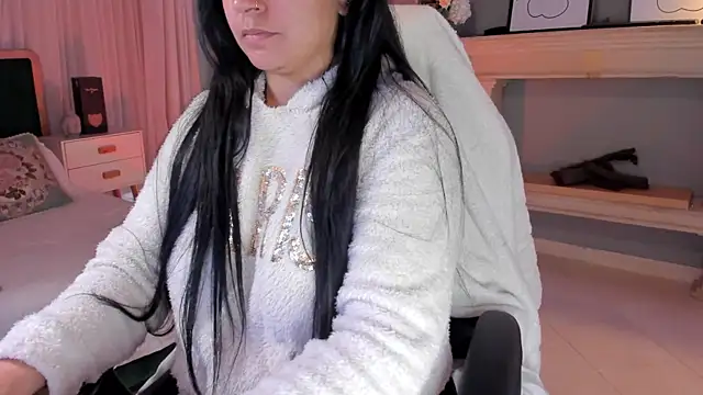 Snapshot of scarlet_miller1 chatting on March 2025 11:53:01 AM scarlet miller1 online show from March 2025 11:53:01 AM