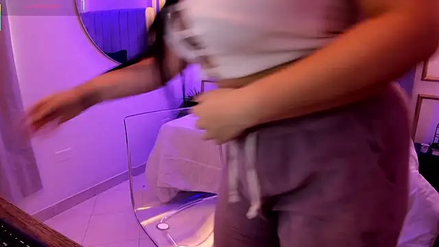 Snapshot of scarlet_miller1 chatting on October 2025 12:13:02 PM scarlet miller1 online show from October 2025 12:13:02 PM