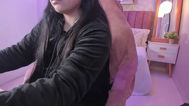 Snapshot of scarlet_miller1 chatting on October 2025 11:54:02 AM scarlet miller1 online show from October 2025 11:54:02 AM