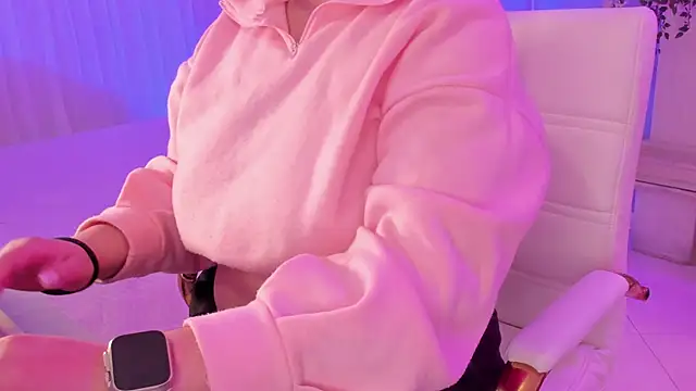 Snapshot of scarlet_miller1 chatting on November 2025 12:28:02 PM scarlet miller1 online show from November 2025 12:28:02 PM