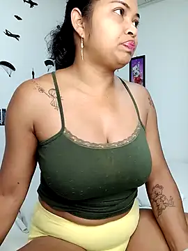 Snapshot of chalohott chatting on February 2025 09:26:02 AM chalohott online show from February 2025 09:26:02 AM