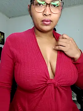 Snapshot of chalohott chatting on March 2025 08:48:02 AM chalohott online show from March 2025 08:48:02 AM