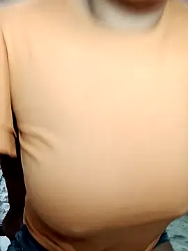 Snapshot of chalohott chatting on September 2025 10:37:01 AM chalohott online show from September 2025 10:37:01 AM