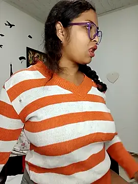 Snapshot of chalohott chatting on September 2025 10:33:02 PM chalohott online show from September 2025 10:33:02 PM