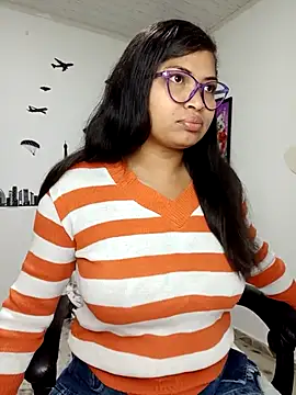 Snapshot of chalohott chatting on October 2025 09:33:01 AM chalohott online show from October 2025 09:33:01 AM