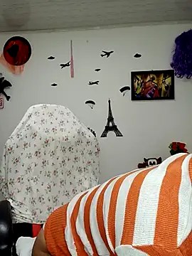 Snapshot of chalohott chatting on November 2025 09:32:01 AM chalohott online show from November 2025 09:32:01 AM