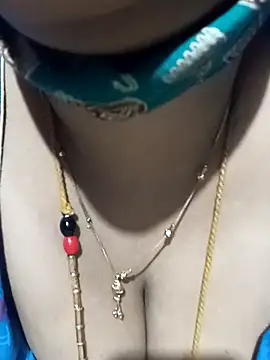 tuttifrutti17 online show from September 2025 05:38:02 PM