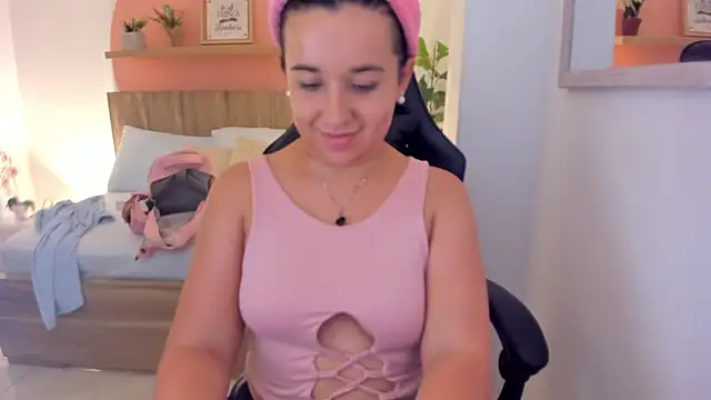 izaro22 online show from March 2025 02:24:02 AM