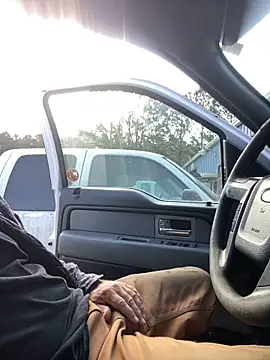 Snapshot of Themechanic420 chatting on March 2026 01:33:01 PM Themechanic420 online show from March 2026 01:33:01 PM