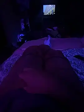 Snapshot of Themechanic420 chatting on April 2026 01:04:01 AM Themechanic420 online show from April 2026 01:04:01 AM