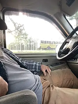 Snapshot of Themechanic420 chatting on April 2026 12:21:01 PM Themechanic420 online show from April 2026 12:21:01 PM