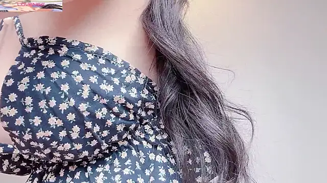 Snapshot of bejeni-sweet chatting on March 2025 02:21:01 AM bejeni-sweet online show from March 2025 02:21:01 AM