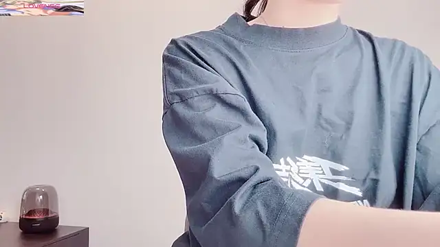 Snapshot of bejeni-sweet chatting on March 2025 06:14:02 AM bejeni-sweet online show from March 2025 06:14:02 AM