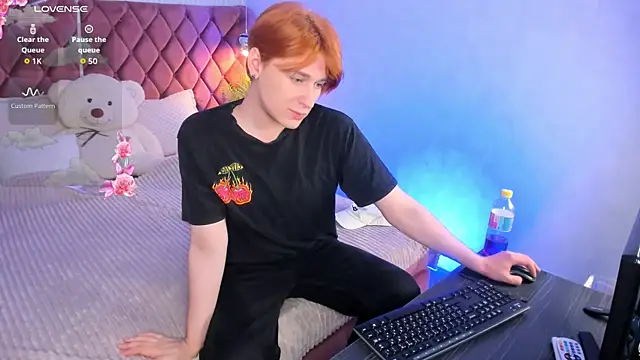  YummyTony  online show from June 2026 06:26:02 AM