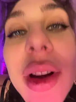 Your insomniya online show from November 2025 10:10:02 PM