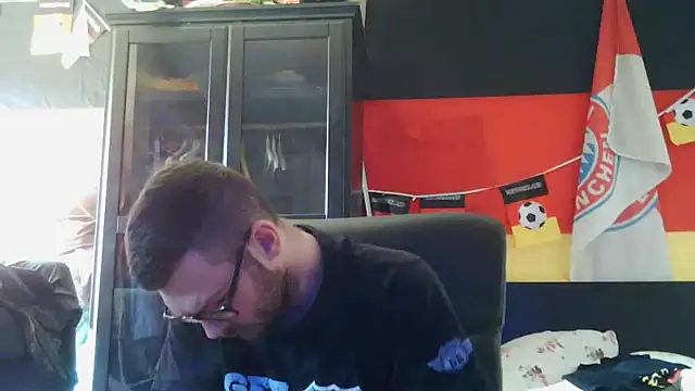 Die-geile-Sau online show from March 2026 09:03:02 AM