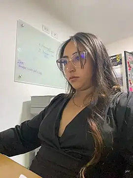 Snapshot of Vaiolet_a chatting on July 2026 09:30:01 PM Vaiolet a online show from July 2026 09:30:01 PM