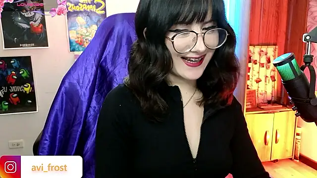 Snapshot of avi_frost chatting on December 2024 08:11:02 AM avi frost online show from December 2024 08:11:02 AM