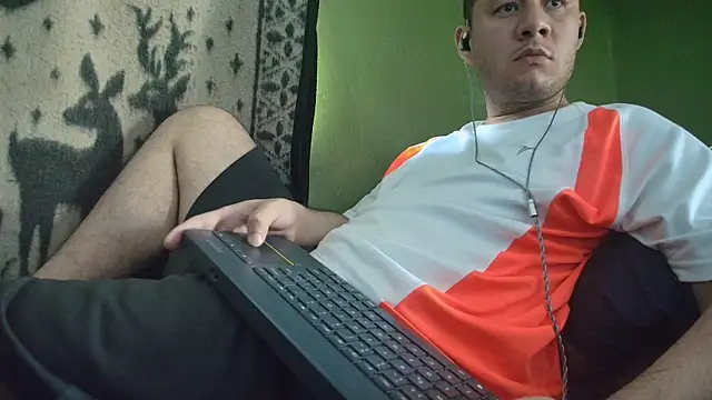 Snapshot of sweet_cock28 chatting on June 2026 03:11:02 PM sweet cock28 online show from June 2026 03:11:02 PM