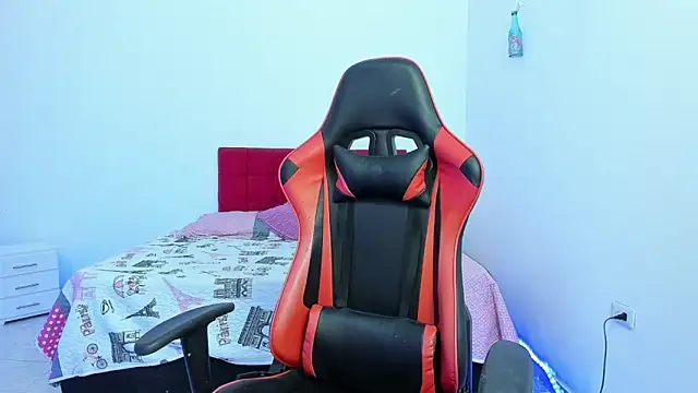 Snapshot of Sweet_Coral_ chatting on March 2026 11:38:01 AM Sweet Coral online show from March 2026 11:38:01 AM